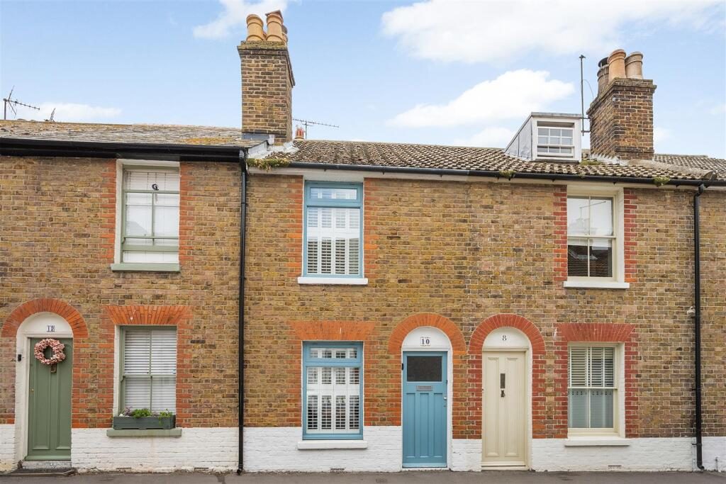 Property main image
