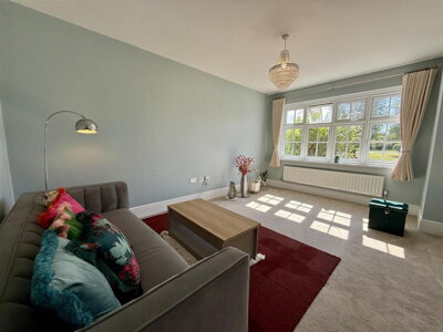 Property on Cilfach Crwys, LL57 2QA