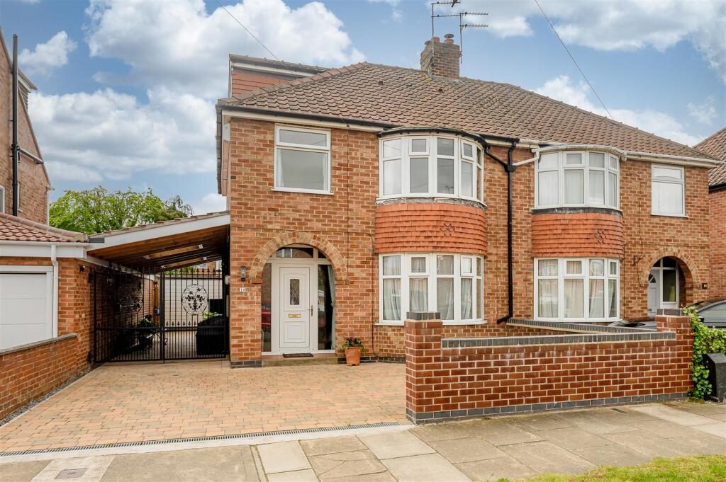 Property main image
