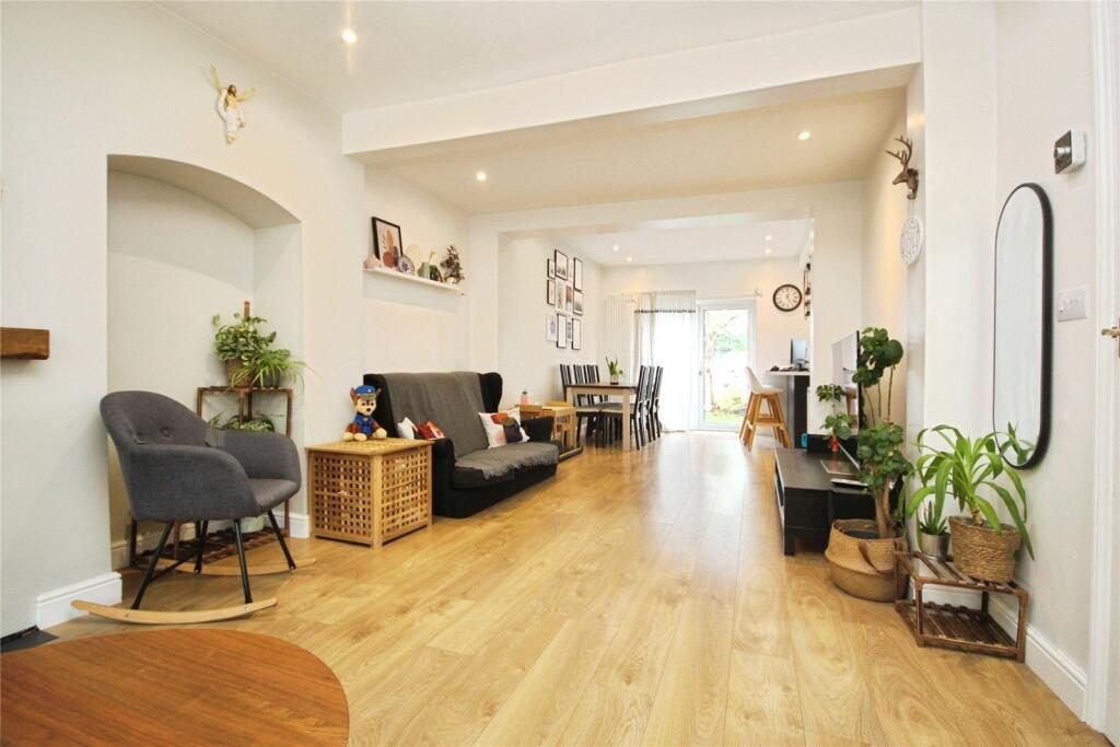 Terraced House