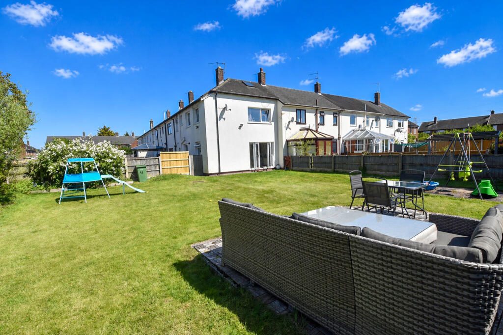 Terraced House