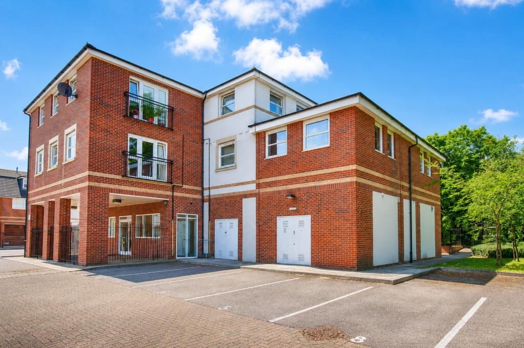 Property main image