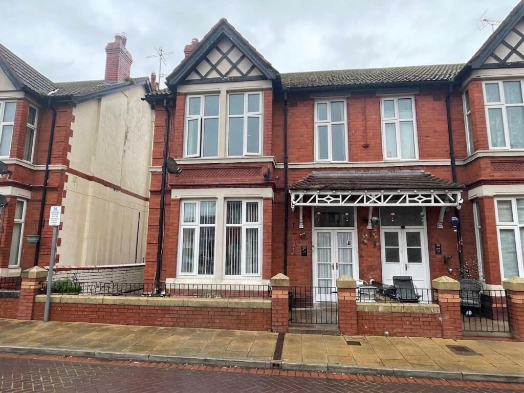 Property main image