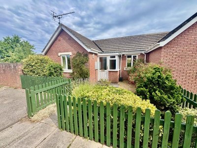 Property on Cottle Mead, SN13 9UP