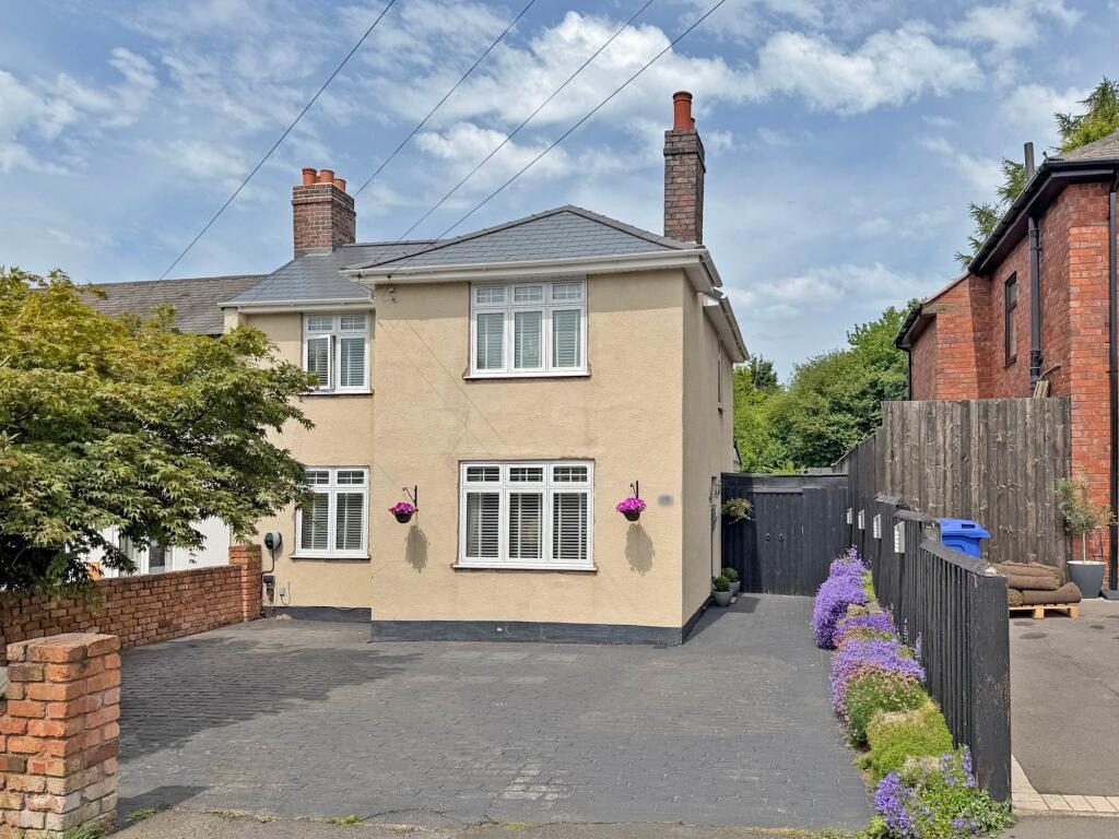 Terraced House
