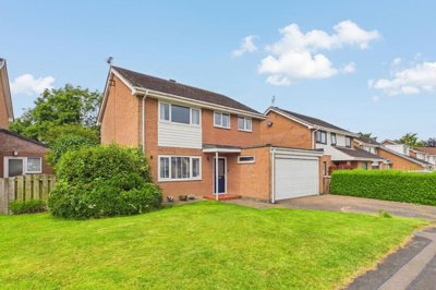 Property on Moorview Close, CA14 4NX