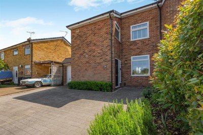 Property on Eagle Close, ME20 6QE