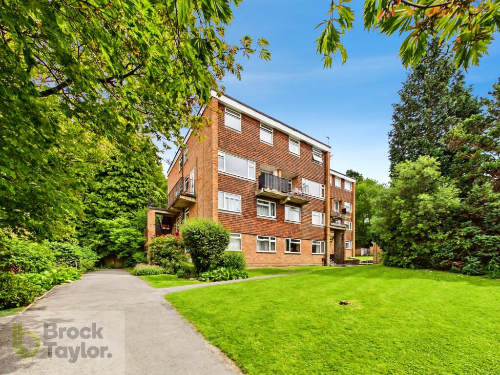 Property main image