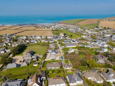 Property on Dobbin Close, PL28 8QS