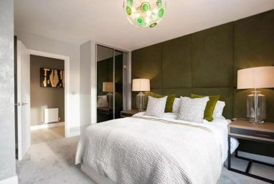 Property on LU1 2HN