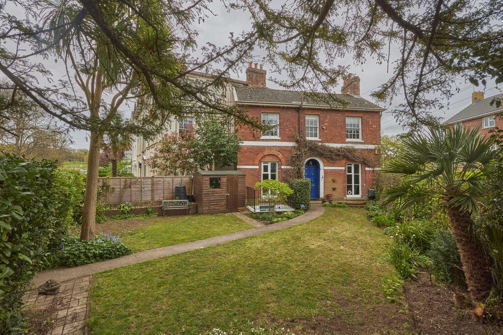 Terraced House
