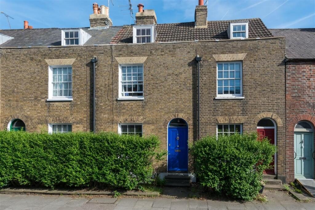 Property main image