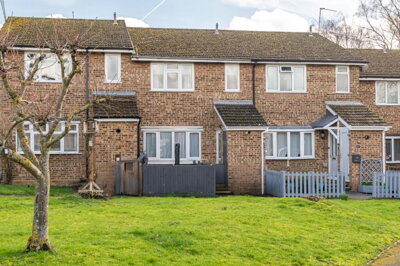 Property on Briardale, SG12 0XE