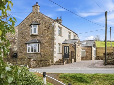 Property on CA17 4JJ