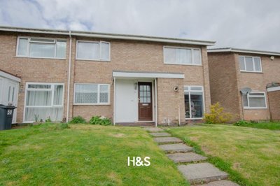 Property on Selby Close, B26 2AP