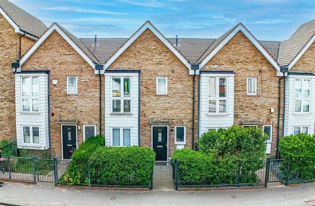 Property main image