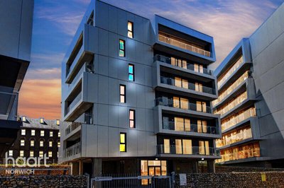 Property on Geoffrey Watling Way, NR1 1GF