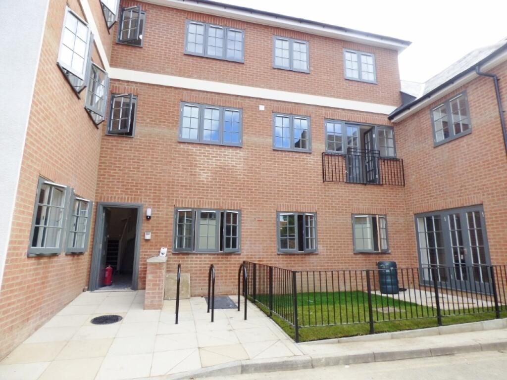 Property main image