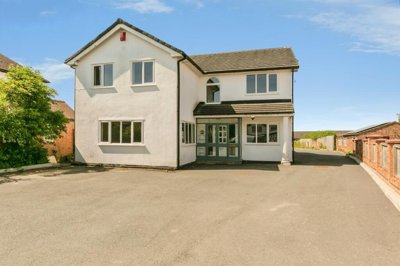 Property on Chester Road, CW7 2NG