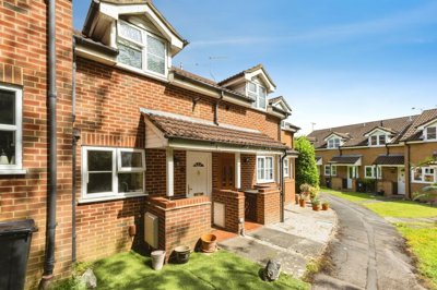 Property on Notton Way, RG6 4AJ