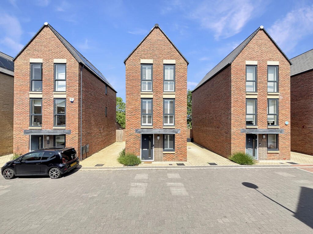 Property main image