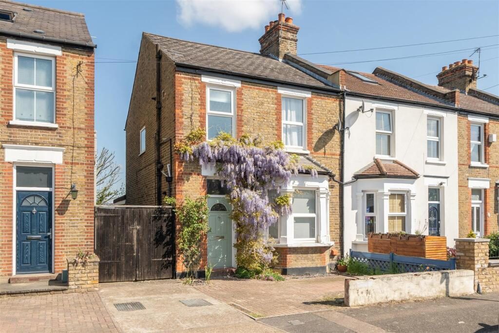 Terraced House