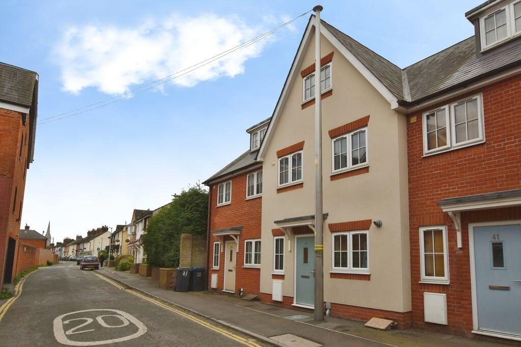 Terraced House