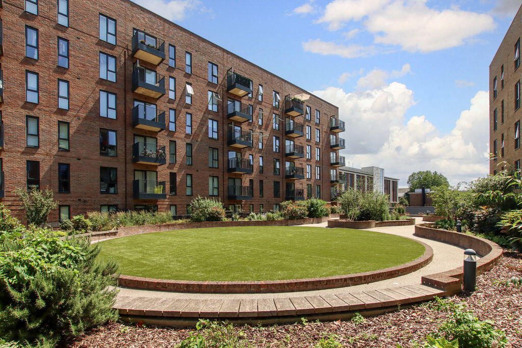 Property main image