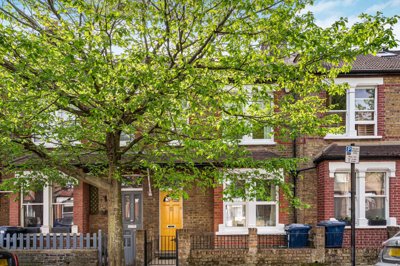 Property on Salisbury Road, W13 9TU