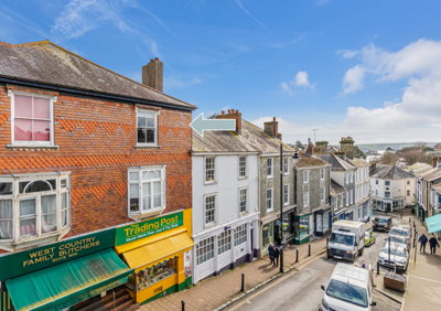 Property on Fore Street, TQ7 1PG