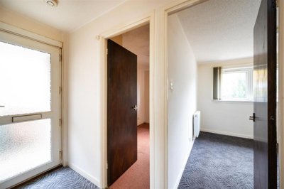 Property on Currievale Drive, EH14 5TH