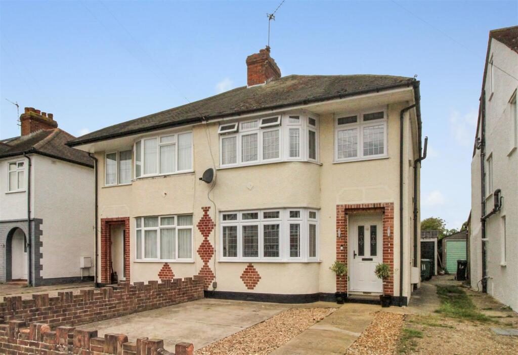 Property main image