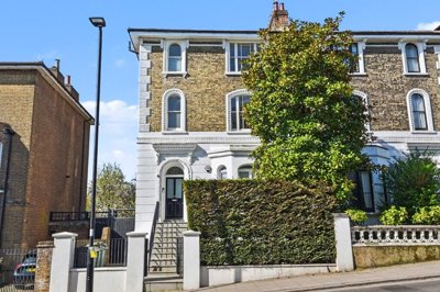Property on Dartmouth Park Hill, NW5 1HP