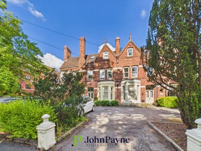 Property on CV5 6QJ