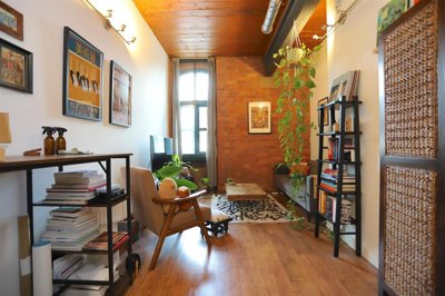 Property on M15 4LG