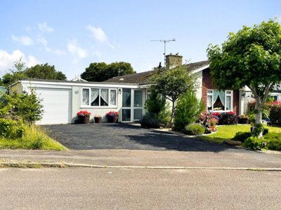 Property on Springfields, EX24 6RE