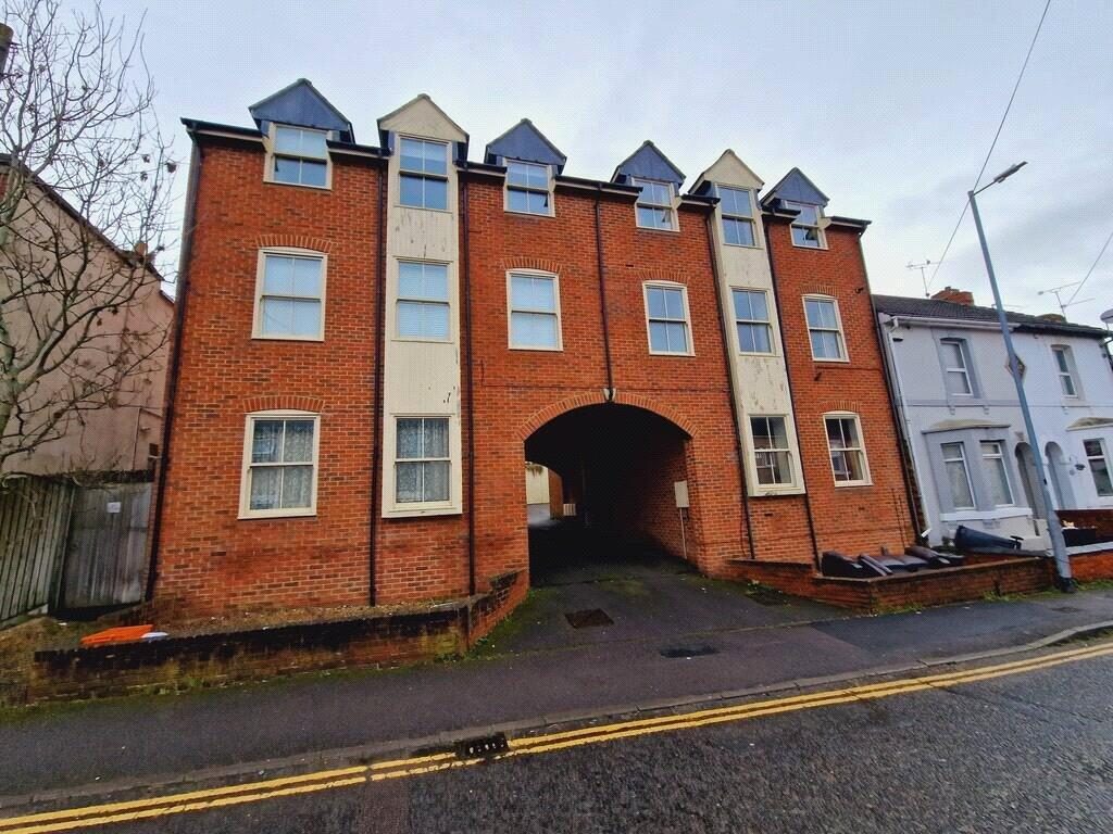 Property main image