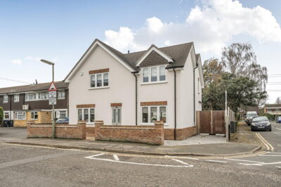 Property on Chertsey Road, KT14 7AF