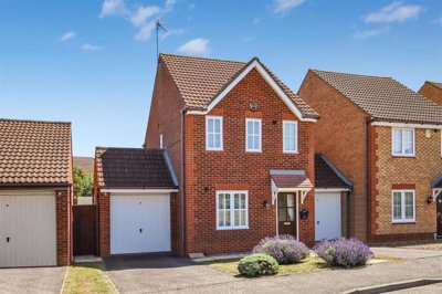 Property on Fuchsia Way, NN10 0XF