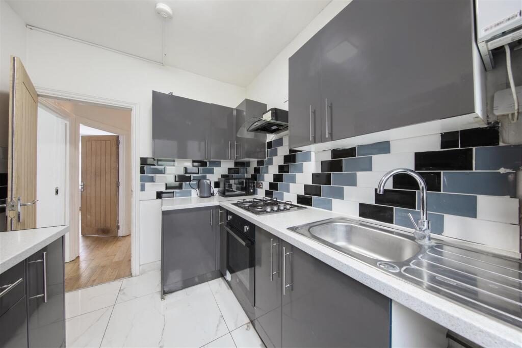 Terraced House