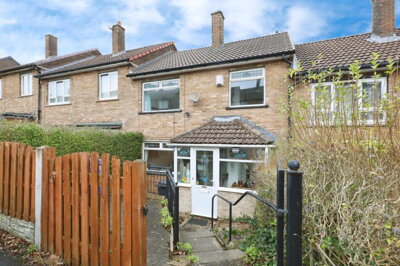 Property on Holmhirst Way, S8 0GZ