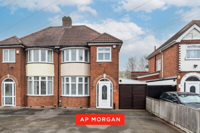 Property on Hobs Moat Road, B92 8JX