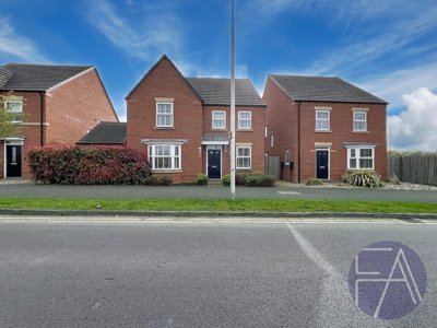 Property on Blowick Moss Lane, PR8 6UX