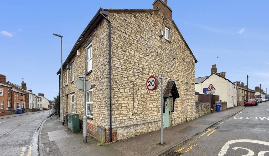 Terraced House