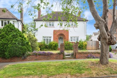 Property on Warren Road, SM7 1LA