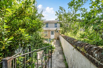 Property on Perrin Street, OX3 7AS