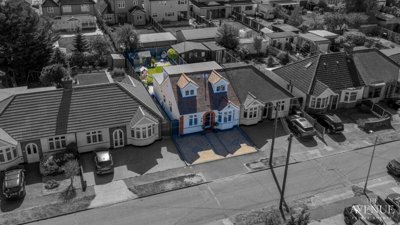 Property on Parkside, RM16 2GF