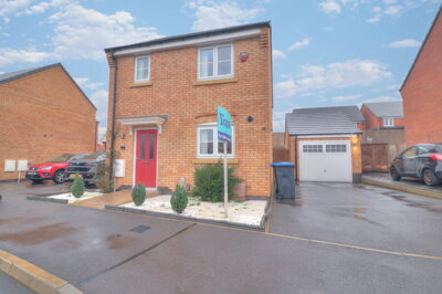 Property on Perry Grove, LE7 9WP