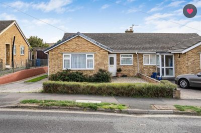 Property on Rowan Road, OX26 2HN