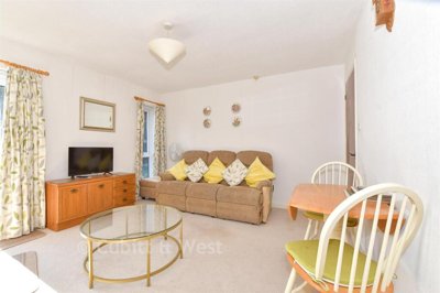 Property on Farm Close, RH13 0UW